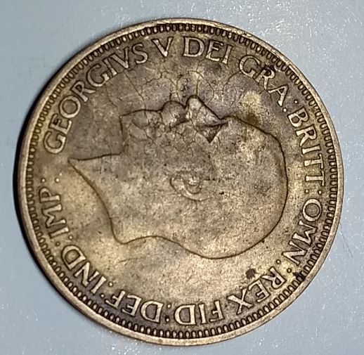 Die-Cracks-Or-Crazing-On-George-V-1933-Halfpenny